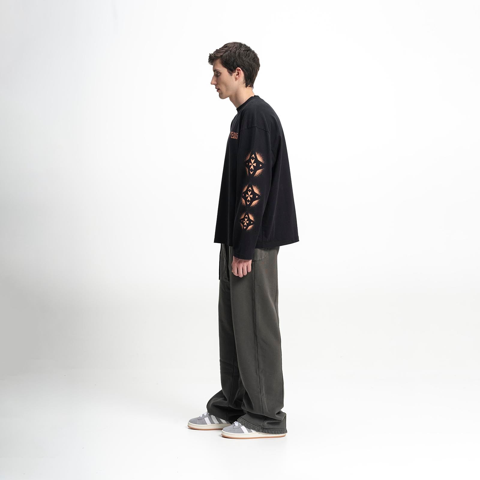 Aether Graphic Longsleeve